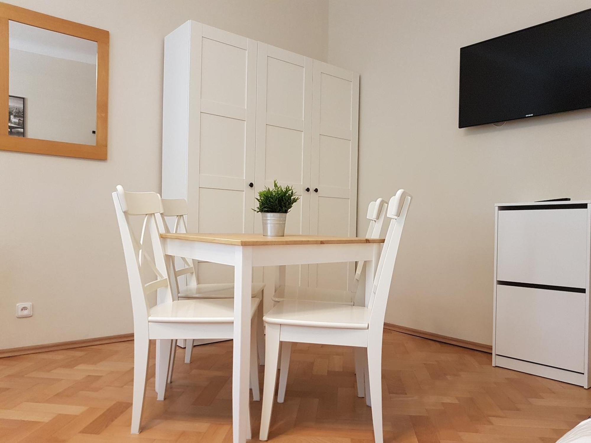 Finnem Rentals Pod Znonarkou, Prague